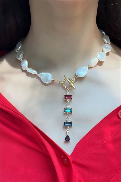 Colorful Crystal Tip Special Design Pearl Necklace