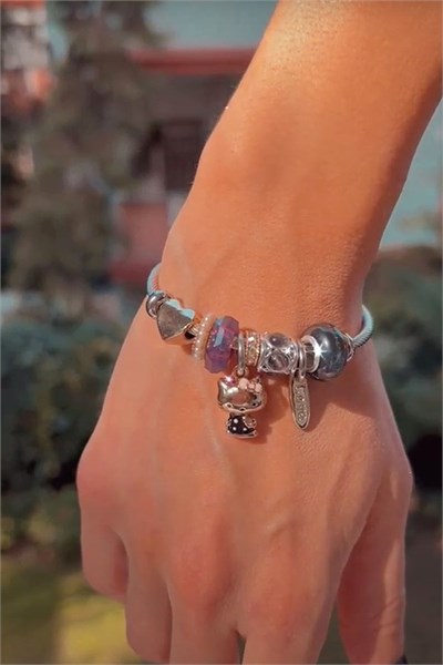 Cute Cat Figure Black Stone Stainless Steel Charm Bracelet