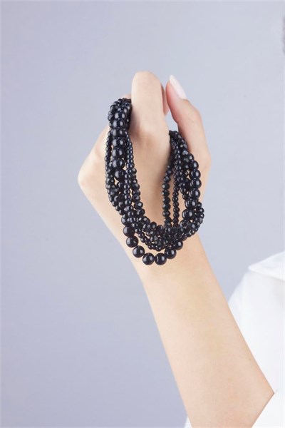 Black Pearl and Crystal Bead Spiral Necklace