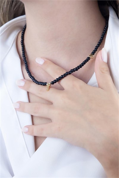 T Letter Black Pearl Design Necklace