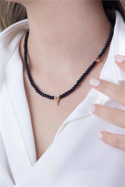 T Letter Black Pearl Design Necklace