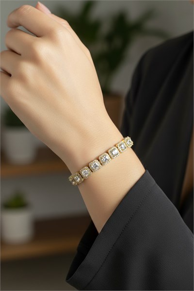 Full Tour Stone Vip Model Xuping Non-Tarnish Bracelet – Gold |   Luxurious, Shiny, and Elegant Touch