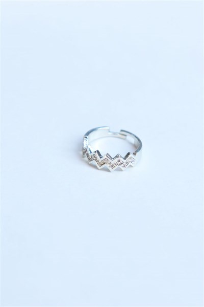 Stone-Detail Silver Color Design Ring