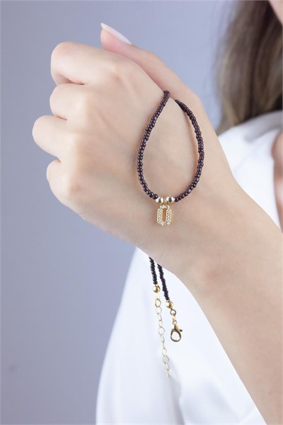 Ü Letter Brown Bead Design Necklace