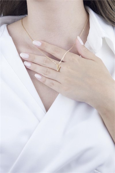 V Letter Gold Chain Necklace