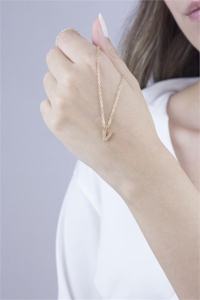 V Letter Gold Chain Necklace