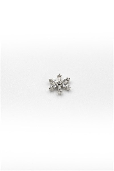 Snowflake Zircon Tragus & Helix Piercing – Silver Plated | Hypoallergenic, Non-Tarnish, 8 mm