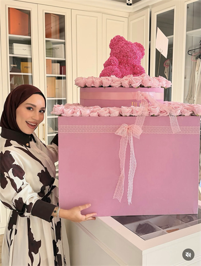 Premium Pembe Dev Box — 250 Gül - BORDO 1791 | İstanbul Gül ve Çikolata Kutusu