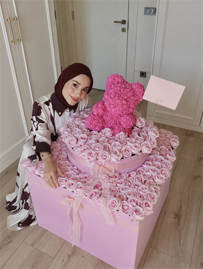 Premium Pembe Dev Box — 250 Gül - BORDO 1791 | İstanbul Gül ve Çikolata Kutusu