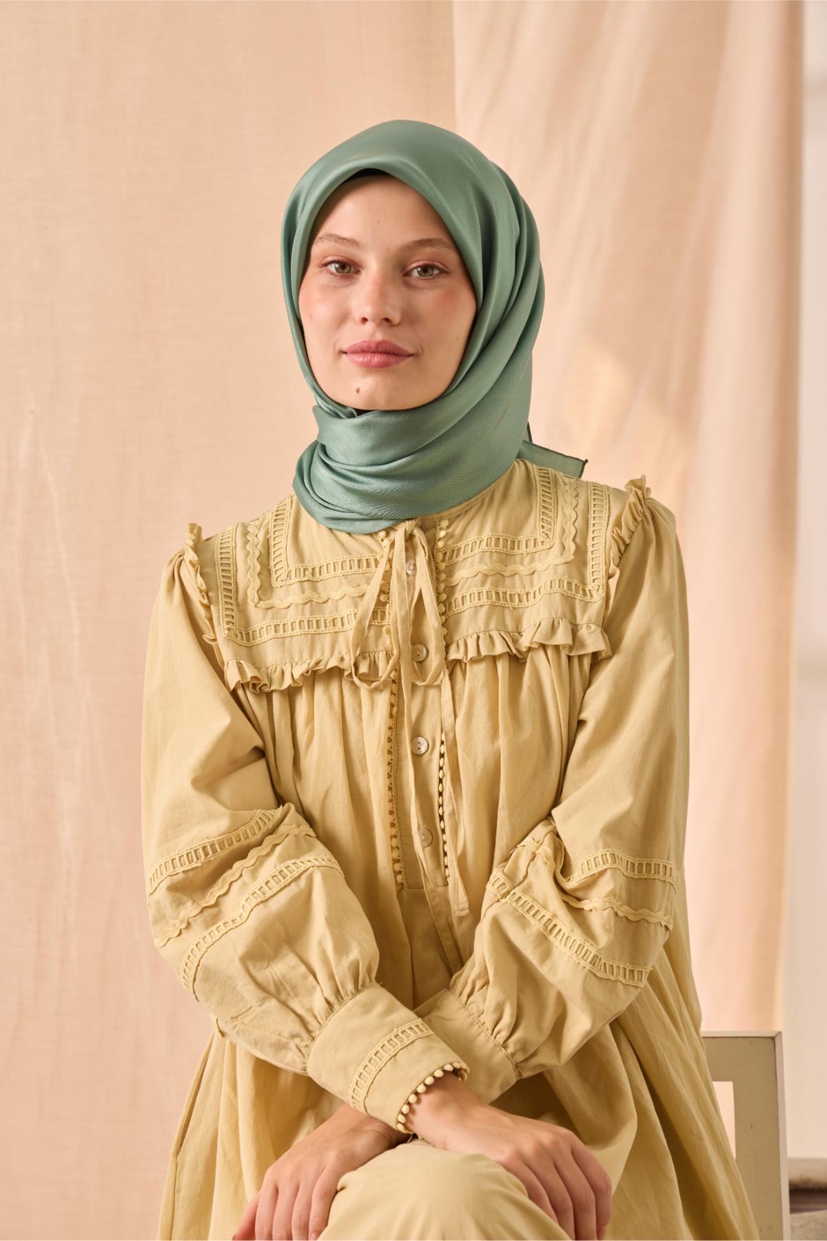 Silk Home SHiny ScarfSilk Home Düz SHiny Eşarp 75006-78