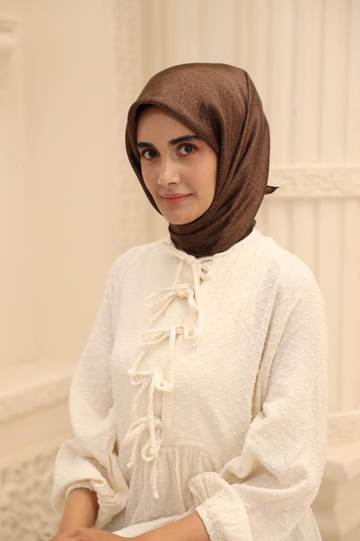 Silk Home SHiny ScarfSilk Home SHiny Eşarp 75009-17