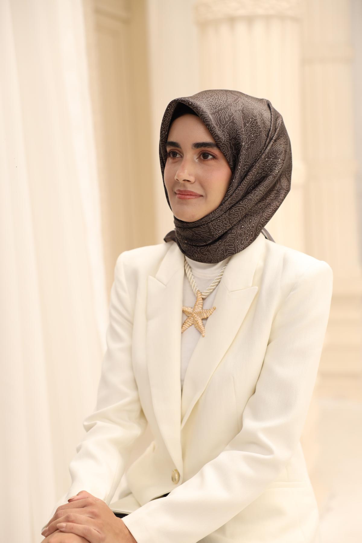 Silk Home SHiny ScarfSilk Home SHiny Eşarp 75009-21