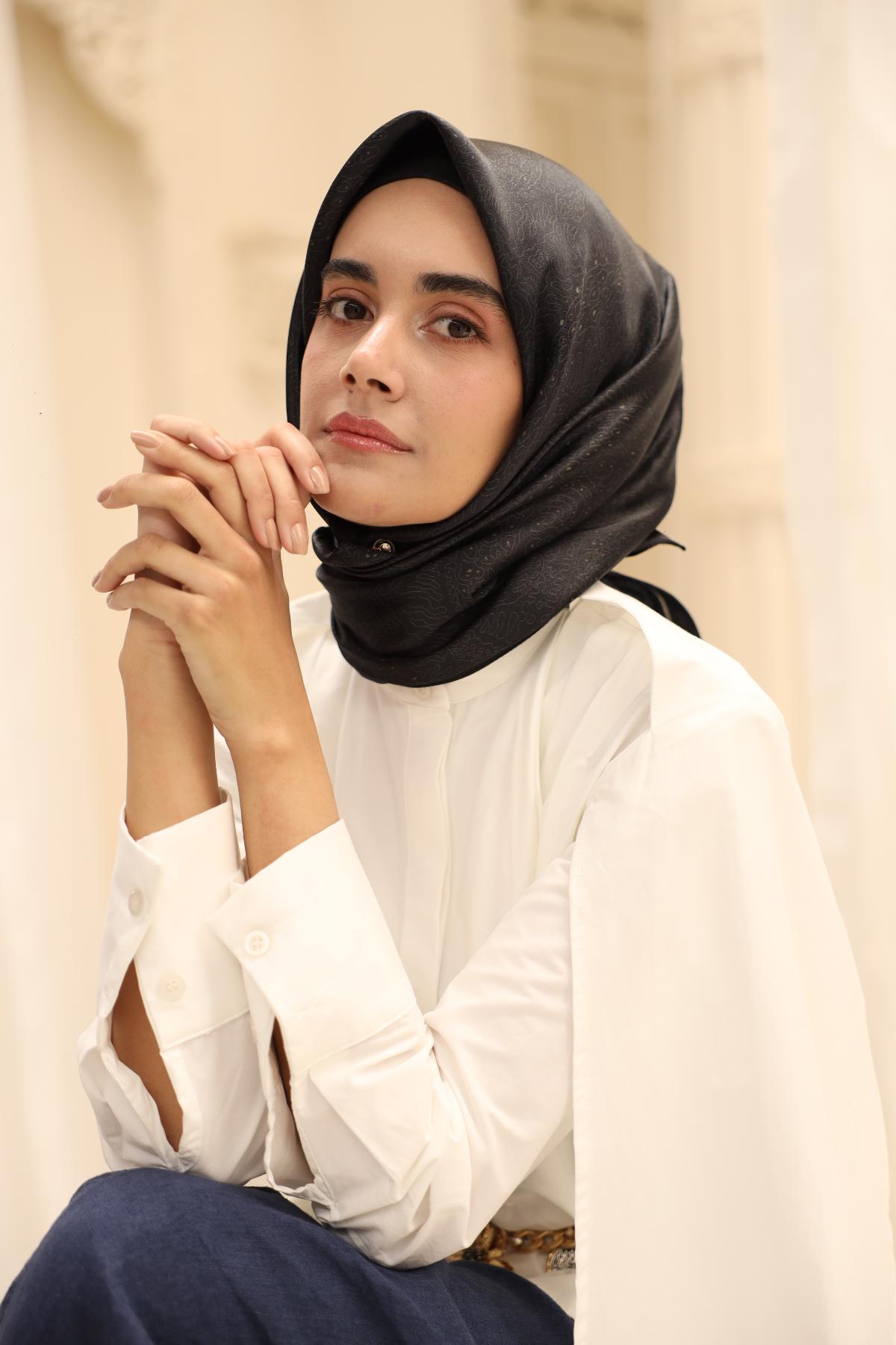 Silk Home SHiny ScarfSilk Home SHiny Eşarp 75009-33