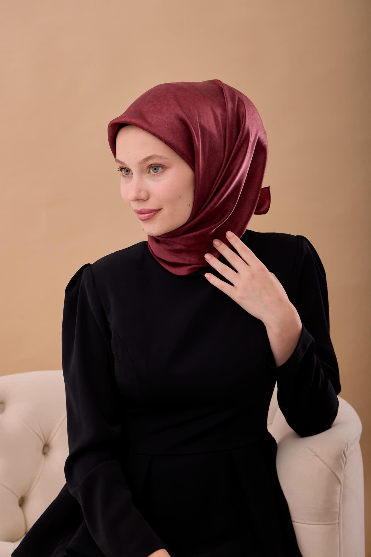 Silk Home SHiny ScarfSilk Home SHiny Eşarp 75012-20