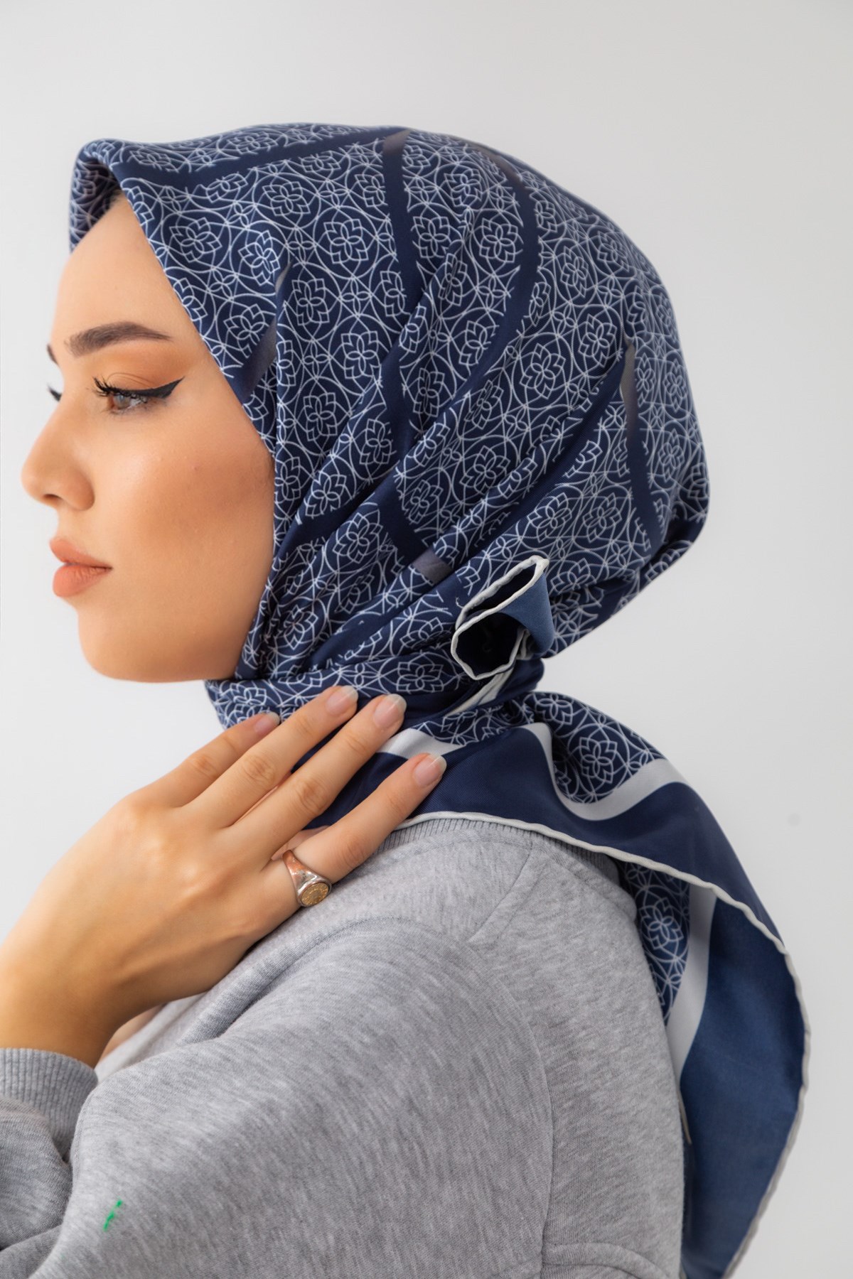 Silk Home Sura (Saten) İpek Eşarp 11388-S13