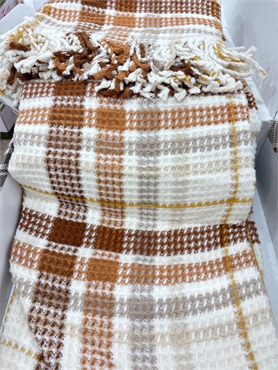 Sesli Comfort Kahve Bej Sarı Ekose Skoç Pamuk Örme Battaniye 200x220 Çift Kişilik Battal