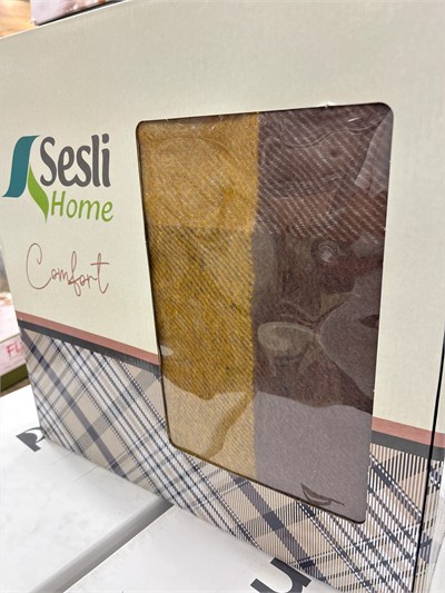Sesli Comfort Kahve Sarı Mavi Kare Desen Skoç Pamuk Örme Battaniye 200x220 Çift Kişilik Battal