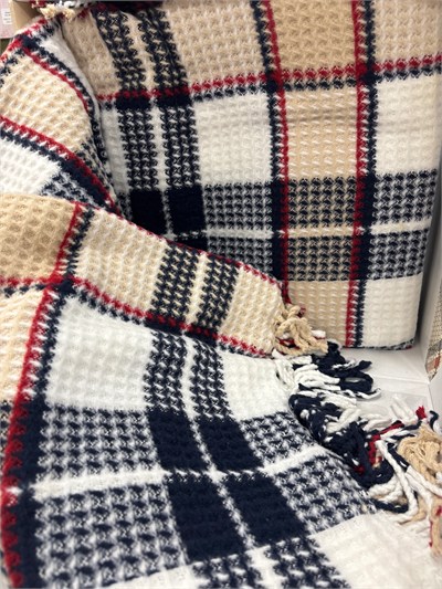 Sesli Comfort Lacivert Bej Kırmızı Skoç Pamuk Örme Battaniye 200x220 Çift Kişilik Battal