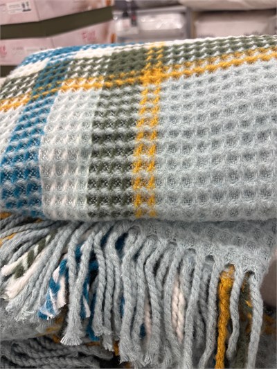 Sesli Comfort Mavi Yeşil Sarı Ekose Skoç Pamuk Örme Battaniye 200x220 Çift Kişilik Battal