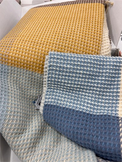 Sesli Comfort Sarı Mavi Kahve Ekose Skoç Pamuk Örme Battaniye 200x220 Çift Kişilik Battal