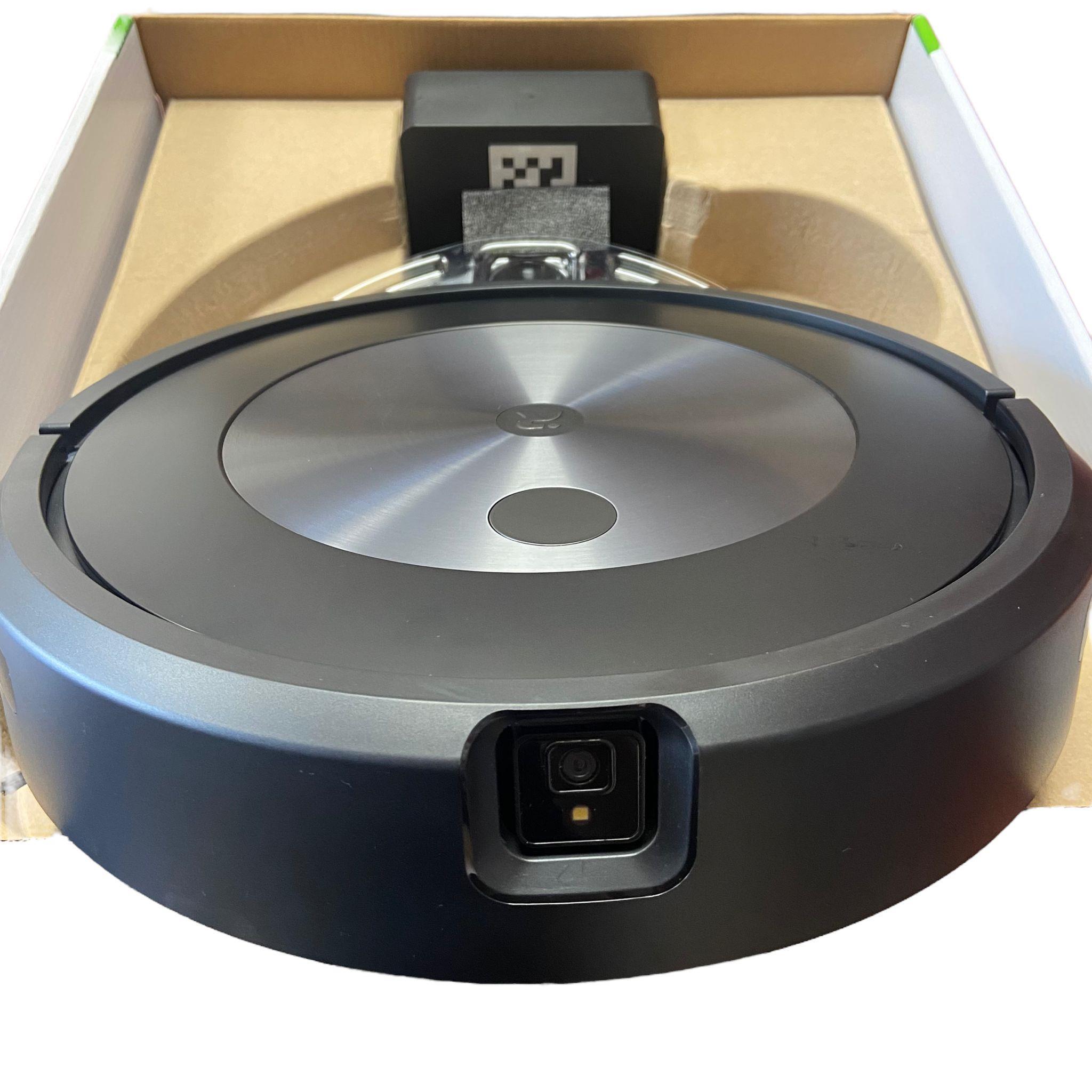 6125 - İRobot Roomba J7 Robot Süpürge (OUTLET)