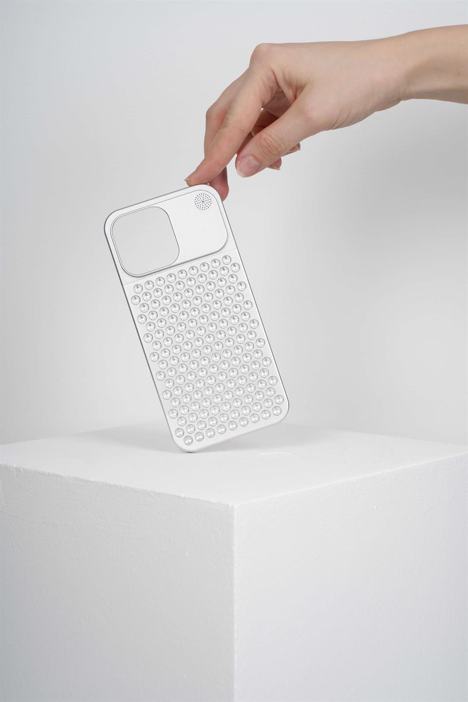 The Bulwark 14 Pro Max Silver  Alüminyum Alaşımlı,Kokulu Metal Kızaklı Telefon Kılıfı