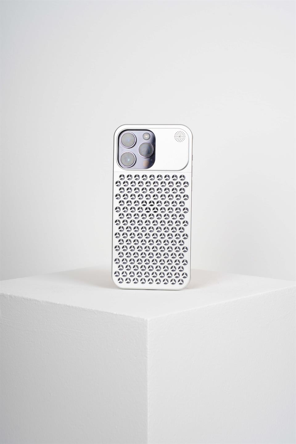 The Bulwark 14 Pro Max Silver  Alüminyum Alaşımlı,Kokulu Metal Kızaklı Telefon Kılıfı