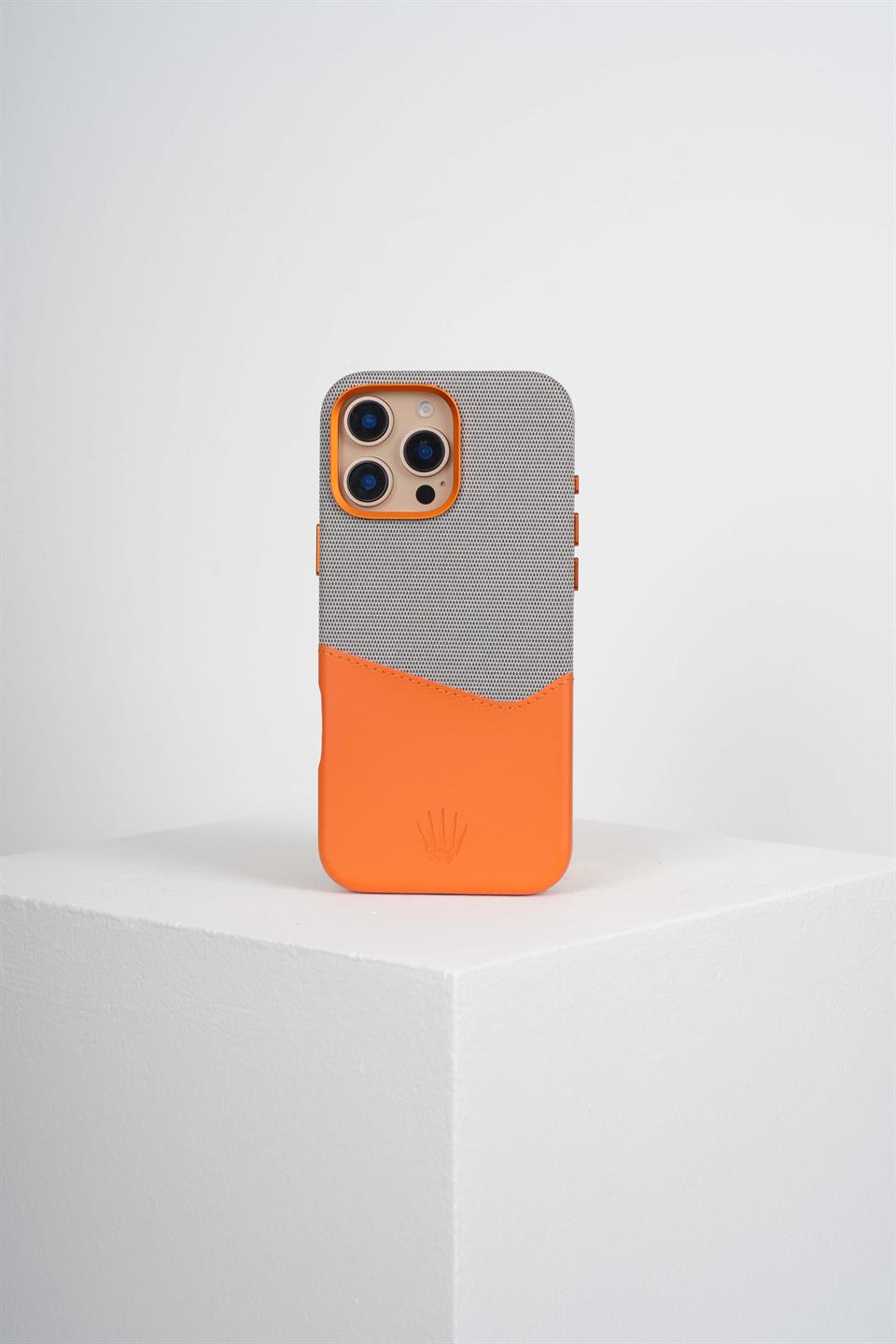 Nova Iphone 16 Pro Max Deri Kartlıklı Telefon Kılıfı Gri-Turuncu 