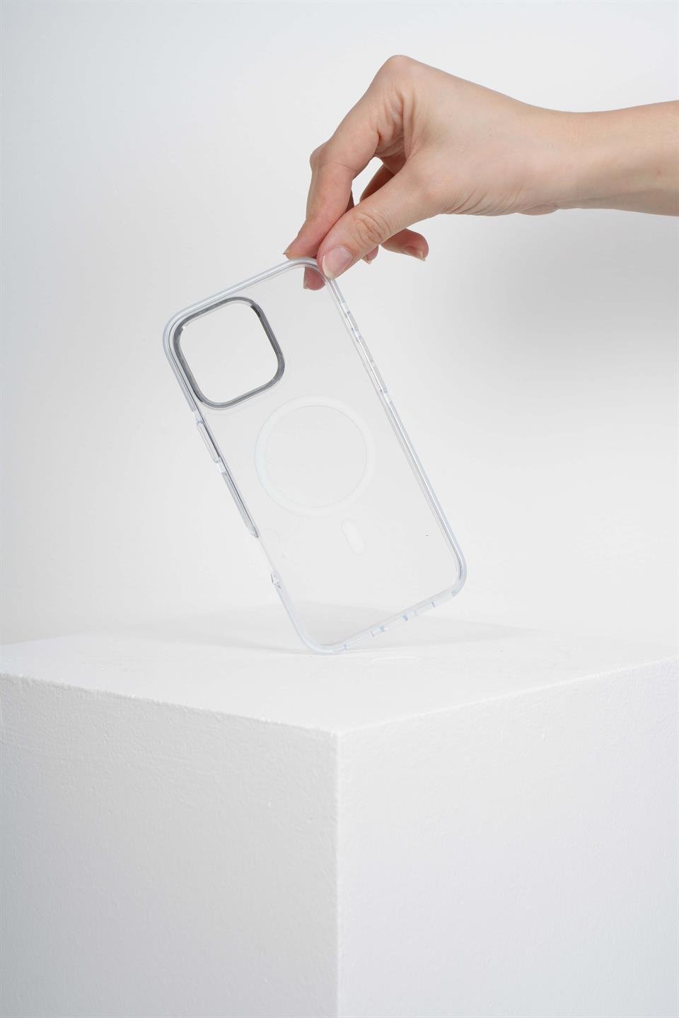 Onyx  Iphone 16 Pro Beyaz Kılıf Manyetik Özellikli Şeffaf Sert Pc Embos Kılıf+Kamera Koruyucu