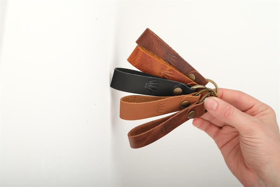 BOULDER CRAZY TAN KEY CHAIN