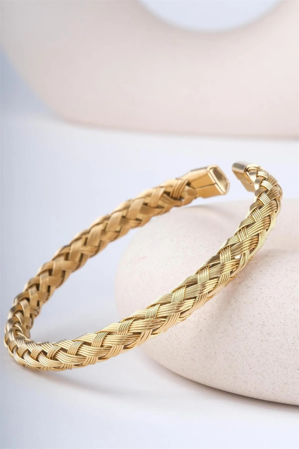 KNITTING GOLD TITANIUM STEEL BRACELET