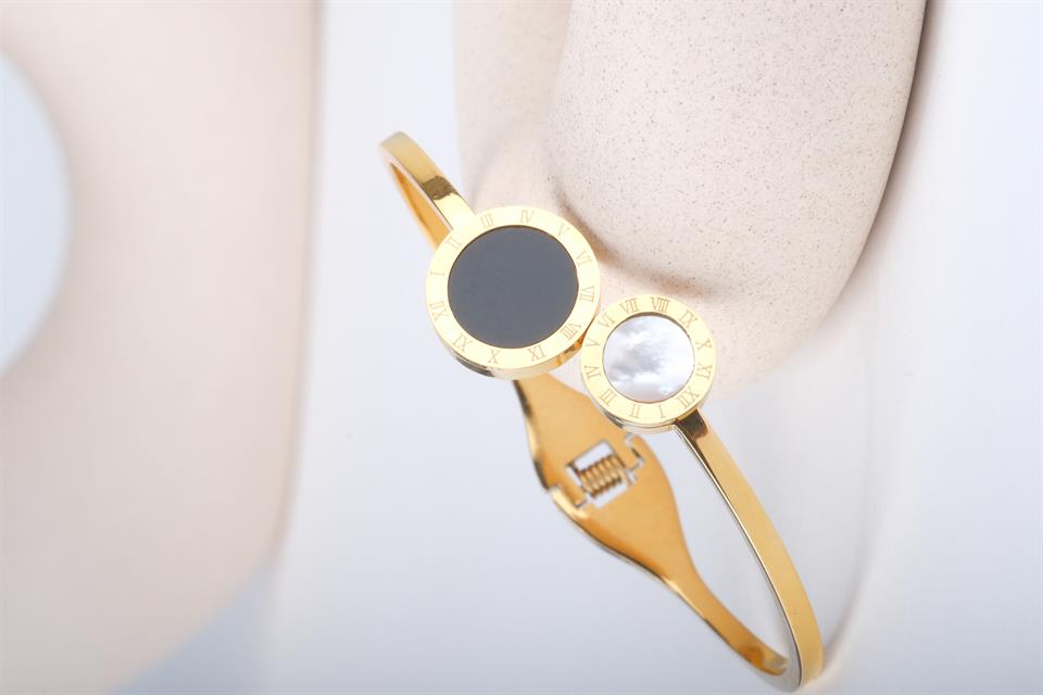 LAURA  GOLD STEEL BRACELET