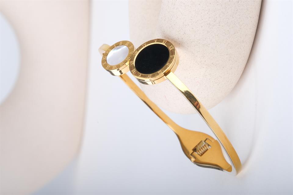 LAURA  GOLD STEEL BRACELET