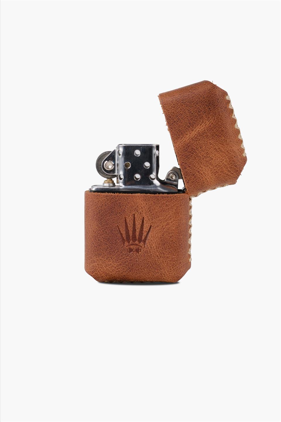 GENUINE LEATHER TIGUAN GASOLINE LIGHTER WITH TABAN CASE