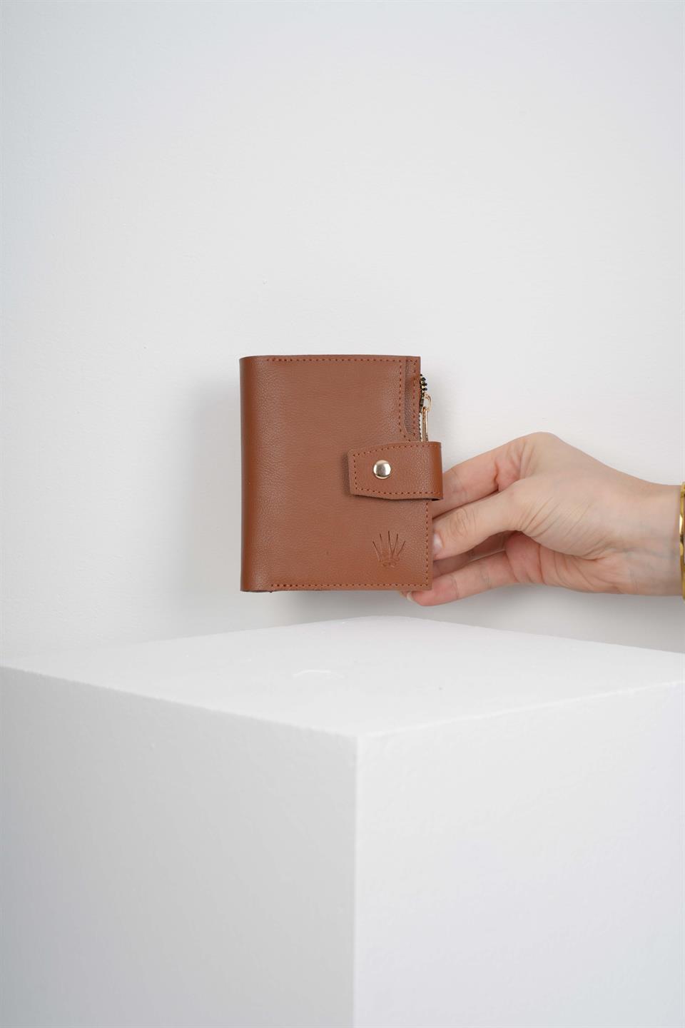 TABA KARTLIK VE CÜZDAN 12 ADET KART BÖLMELİ ÇITÇIT KİLİT SİSTEMLİ TASARIM CÜZDAN CORALINE