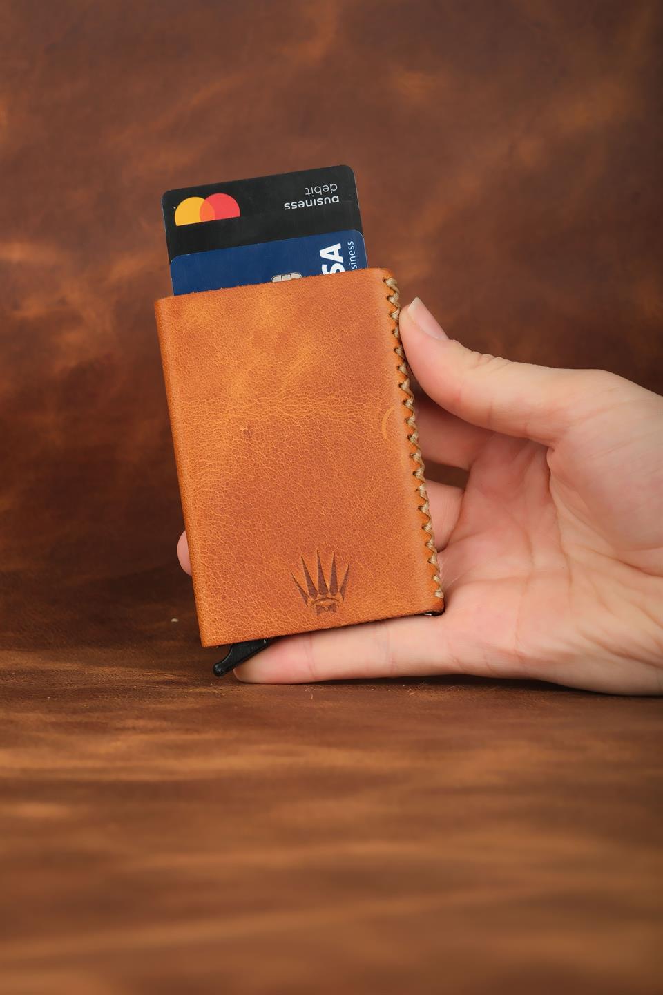 Cortex Slim Clot Sarı Hakiki Deri Bölmeli Kızaklı Mekanizmalı Kartlık 