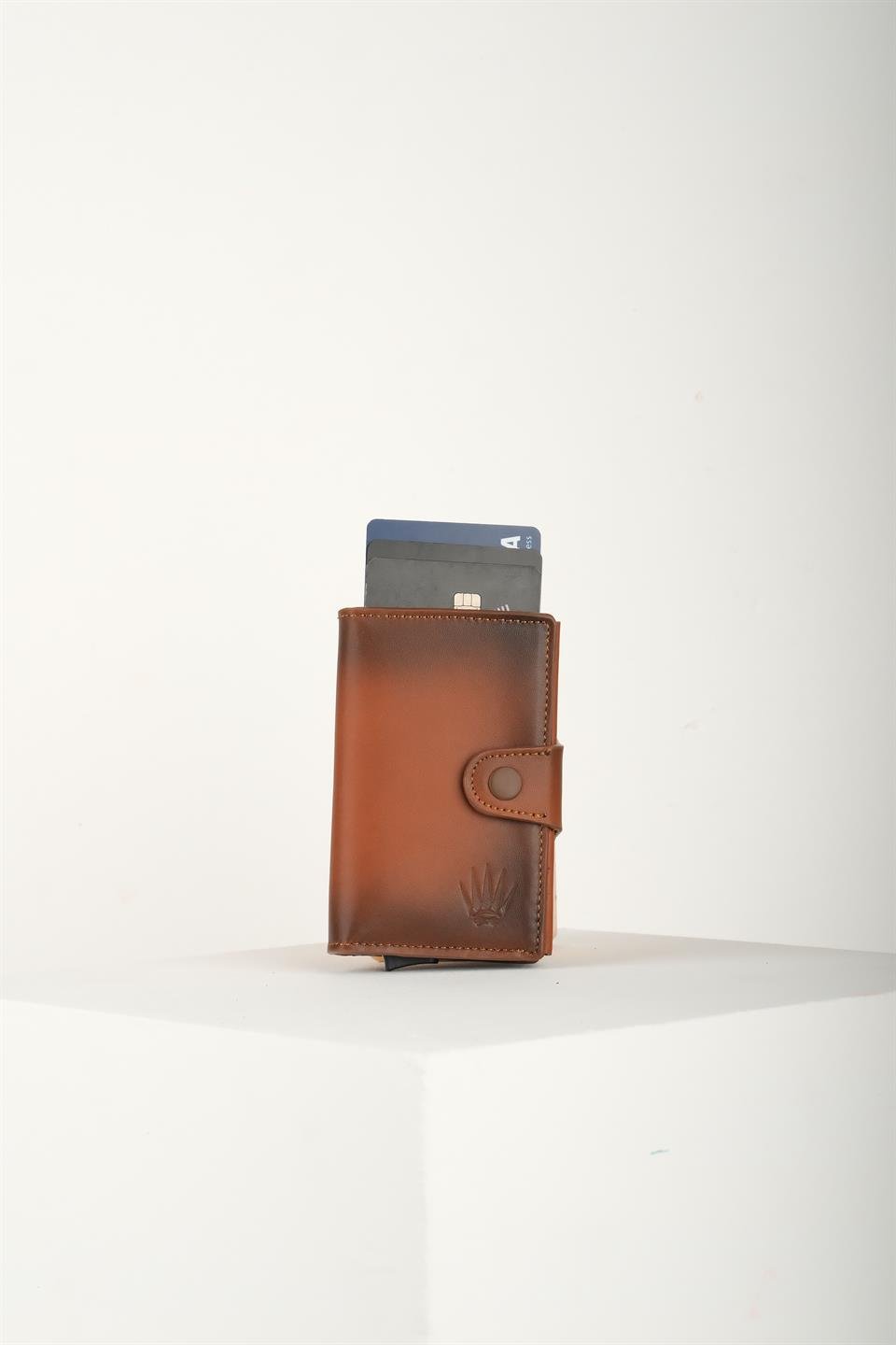 HELMOND Taba Hakiki Deri Bölmeli Kızaklı Mekanizmalı Kartlık 