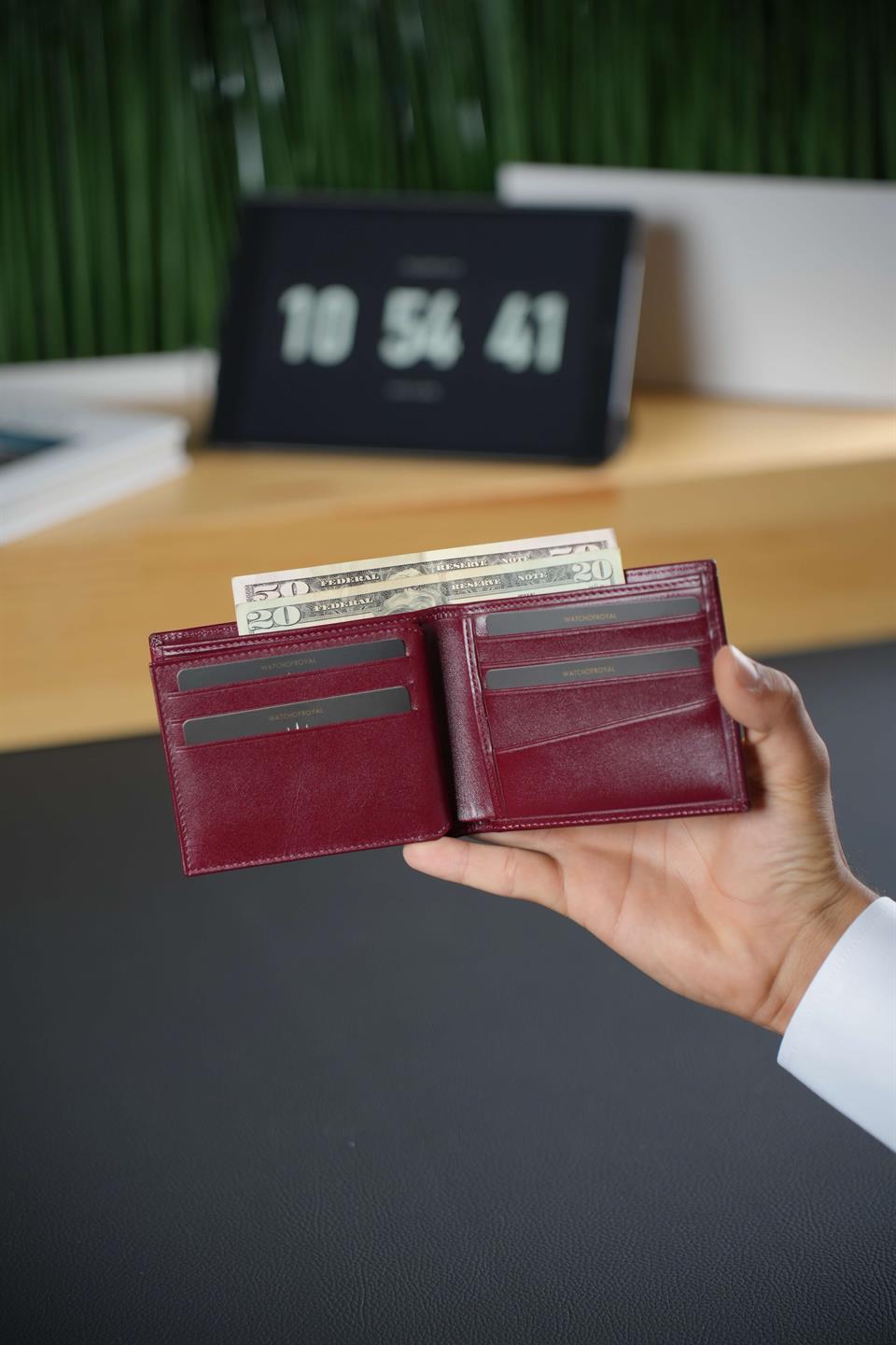 Hakiki Deri Cüzdan Bordo 13 Kart Bölmeli  Şeffaf Kimlik ve Ehliyet Alanı, Çift Para Bölmeli,Dikiş Detaylı Yumuşak Deri Kevin