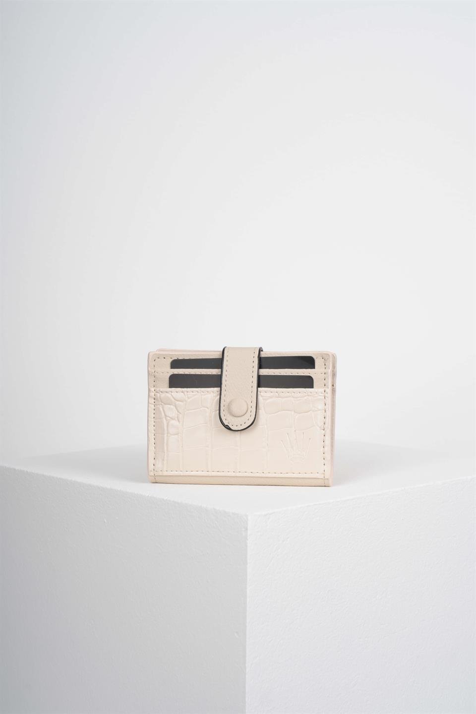 DESENLİ KREM KARTLIK 8 ADET KART BÖLMELİ ÇITÇIT KİLİT SİSTEMLİ TASARIM CÜZDAN MONTİ