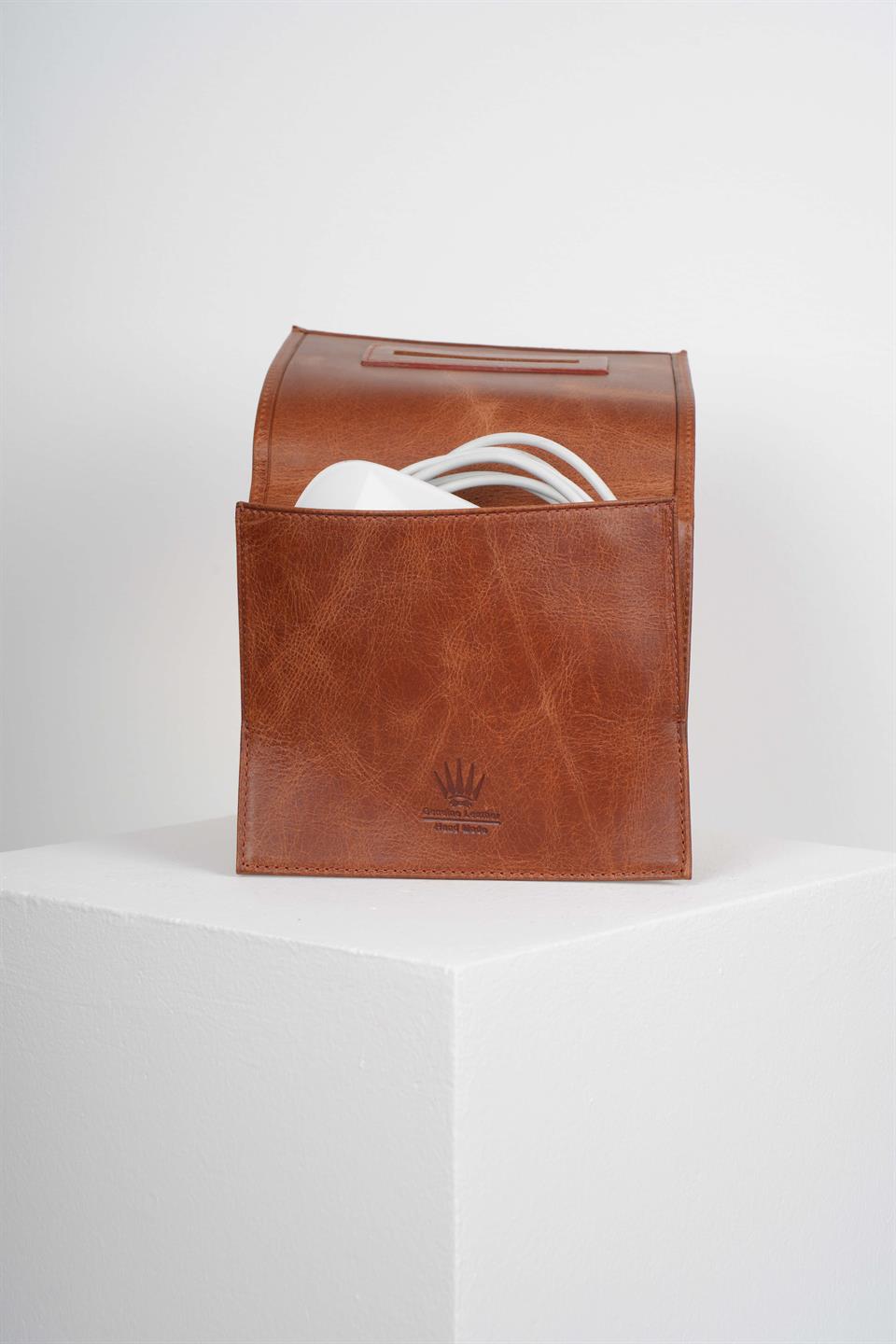 TechGear Taba Hakiki Deri Organizer - Mouse, Şarj Aleti ve Kablo Düzenleyici