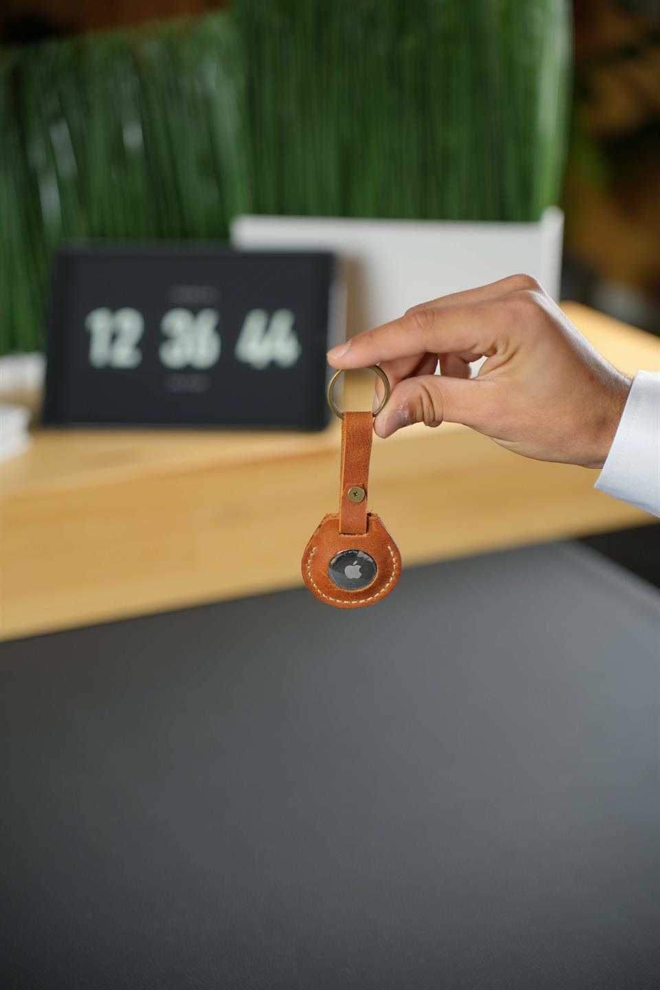 efekt Sarı Hakiki Deri Anahtarlık - Apple AirTag için Şık ve Fonksiyonel 