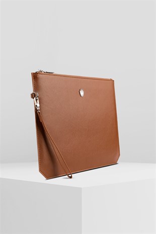 CLUTCH TAN HAND BAG