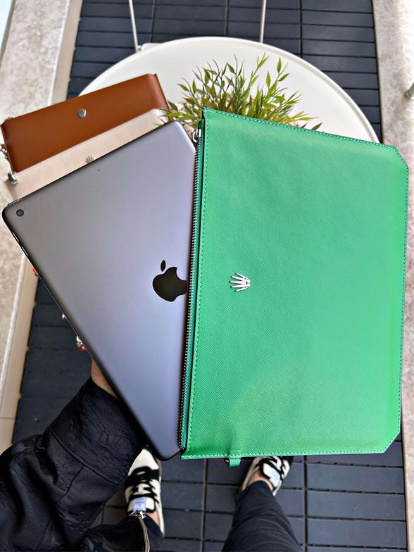 Özel Vegan Deri Yeşil El Çantası Telefon ve Para Bölmeli El Tutma Askısı Minimalist Portföy Çanta Clutch