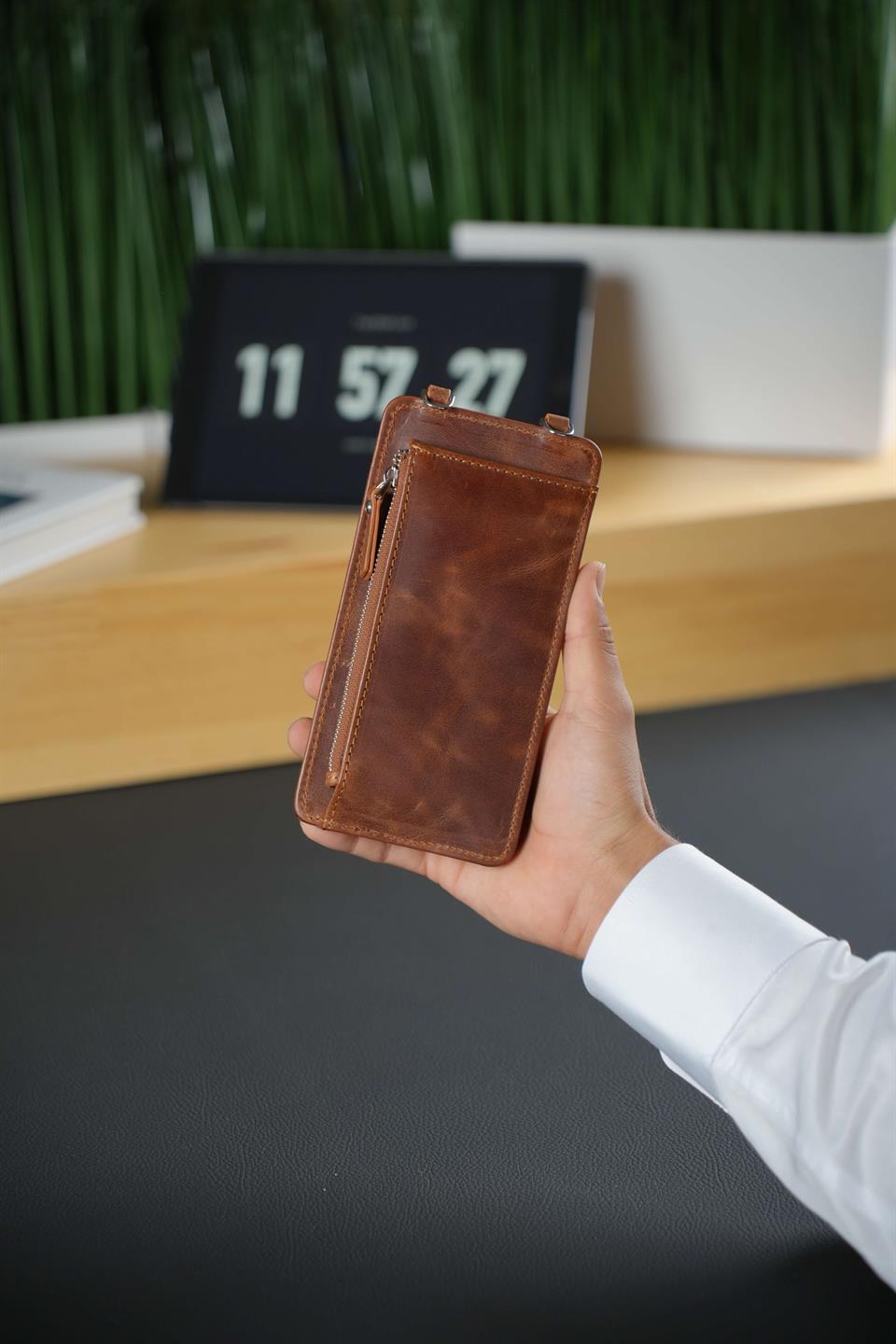 Hakiki Deri Taba Askılı Çanta 4 Kart Bölmesi, Telefon ve Para Bölmesi, Fermuarlı, Çıtçıtlı Askılı Telefon Çantası Luısaw