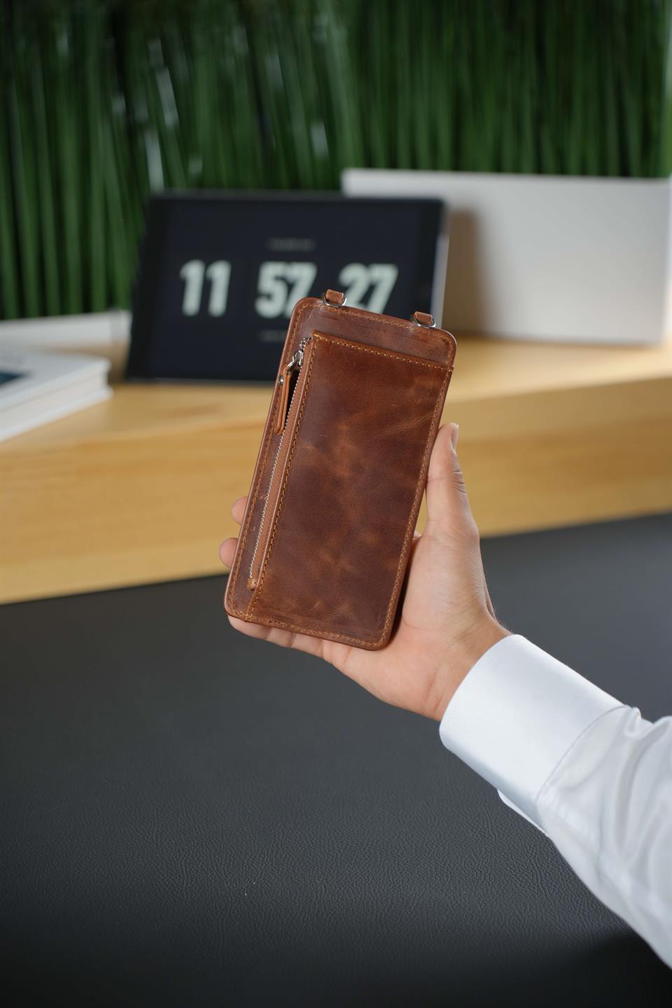 Hakiki Deri Taba Askılı Çanta 4 Kart Bölmesi, Telefon ve Para Bölmesi, Fermuarlı, Çıtçıtlı Askılı Telefon Çantası Luısaw