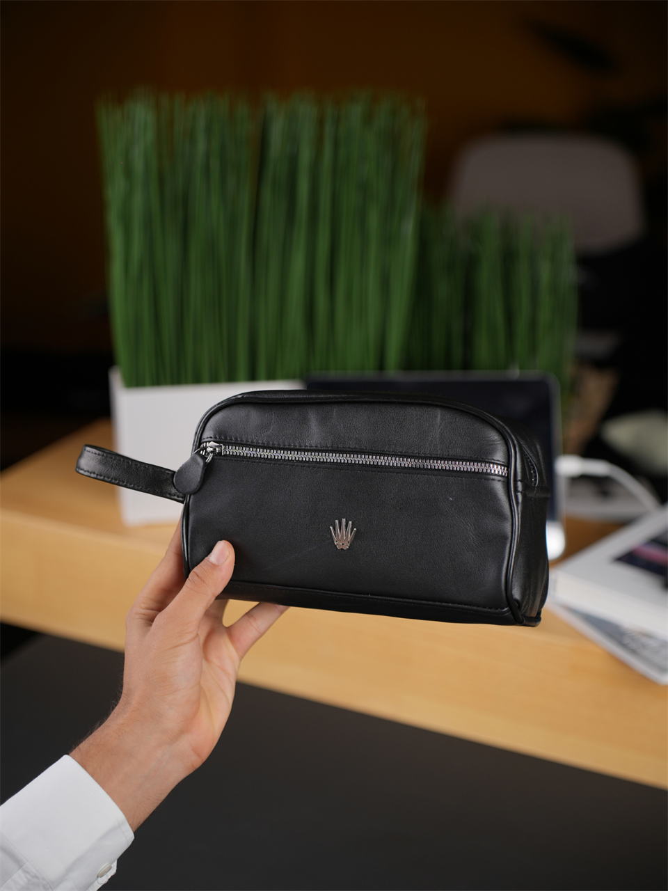 VEREV BLACK GENUINE LEATHER HAND BAG