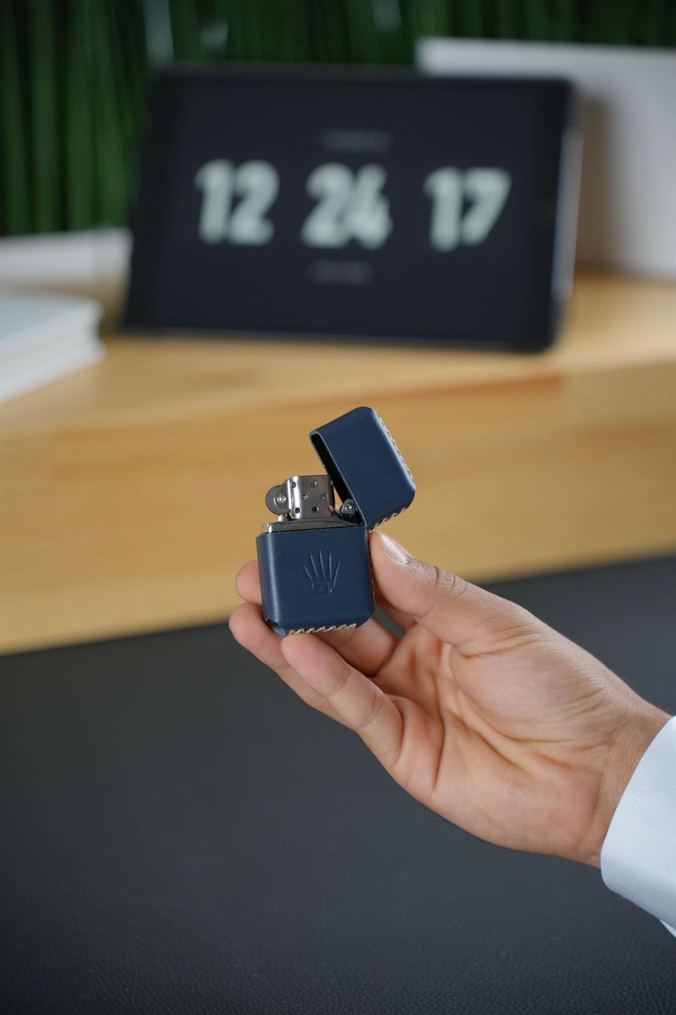 GENUINE LEATHER PETROL LIGHTER WITH DARK BLUE CASE