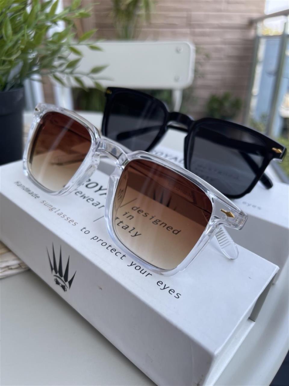 SET OF TWO VINTAGE BLACK-TRANSPARENT BROWN UNISEX SUNGLASSES
