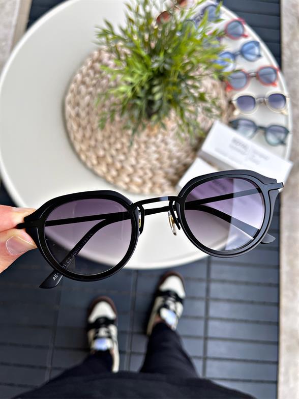 GÜNEŞ GÖZLÜĞÜ KADIN&ERKEK SİYAH,UV-400 KORUMALI CAM,RAHAT KULLANIM RE0088