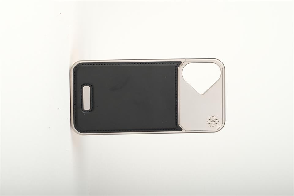 Therock iPhone 16 Siyah Manyetik Özellikli Alüminyum Alaşımlı Hakiki Deri,Kokulu Metal Kızaklı Telefon Kılıfı